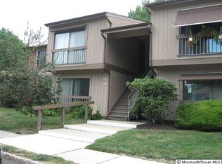 66 Manchester Ct, Red Bank, NJ 07701