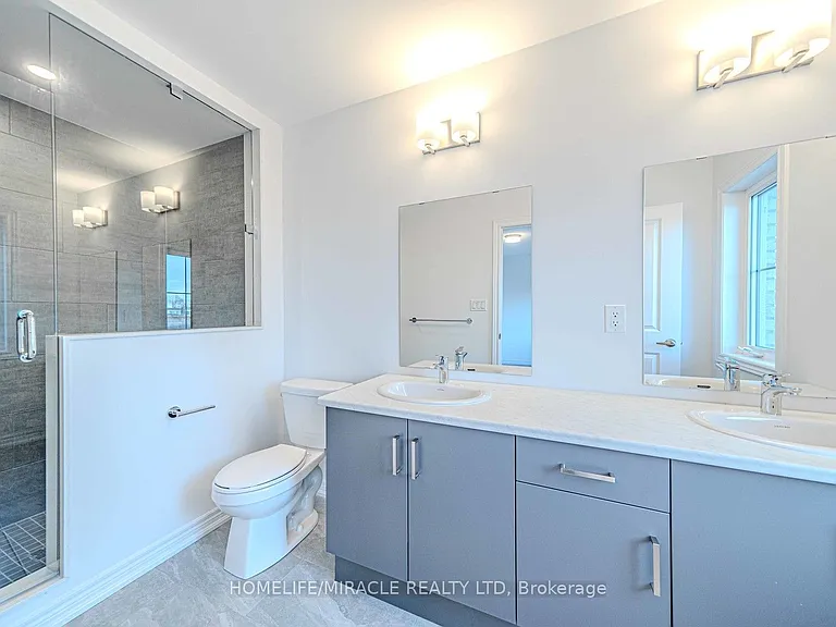 1054 Lockie Dr — Photo 28