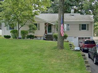 16 Buckingham Dr, Ramsey, NJ 07446