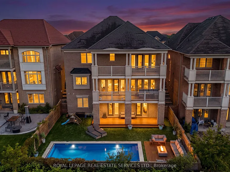 118 Coastline Dr — Photo 37