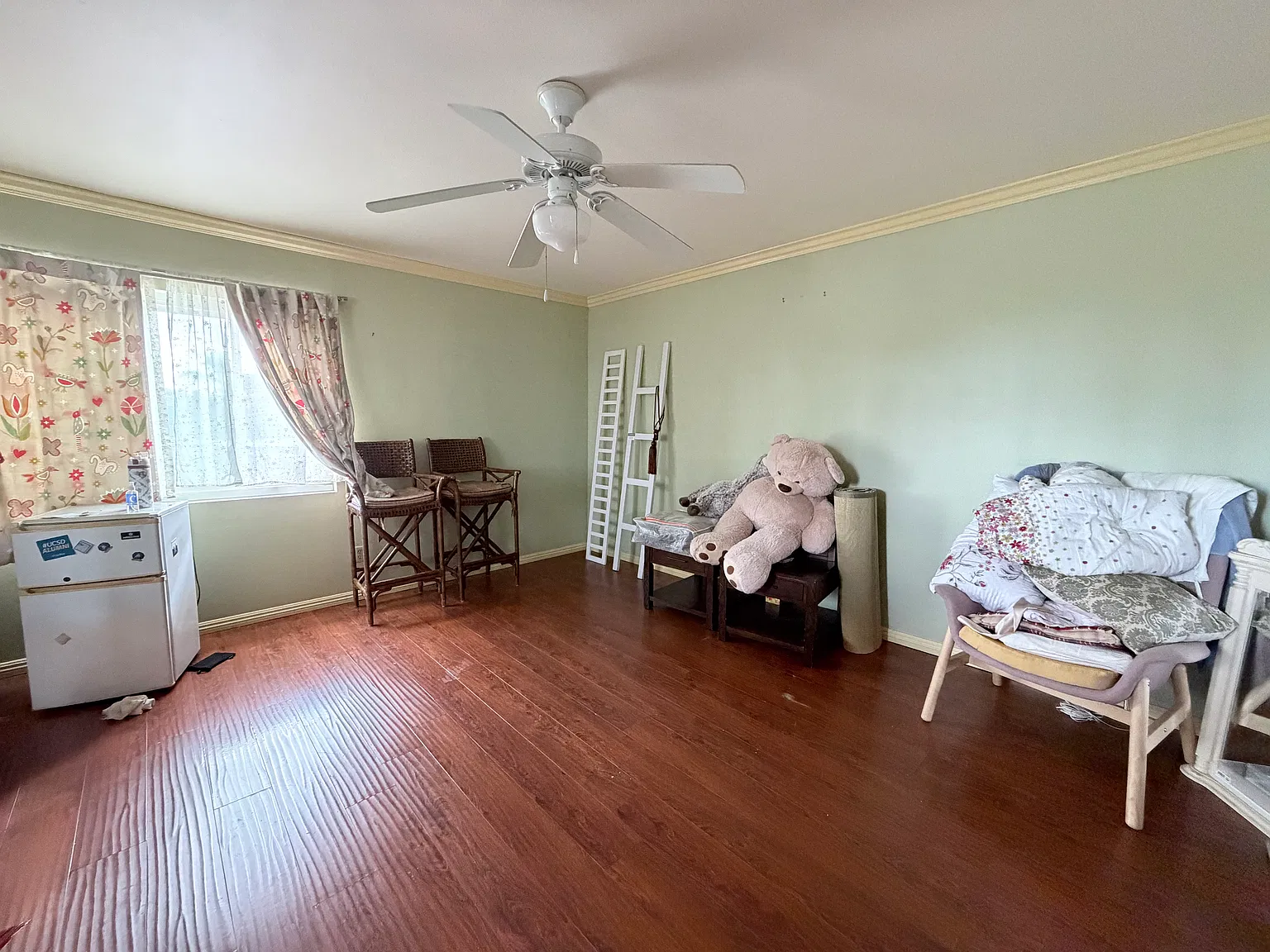 3 bed, 2.5 bath, 1704 sqft, $3,200 — Photo 4