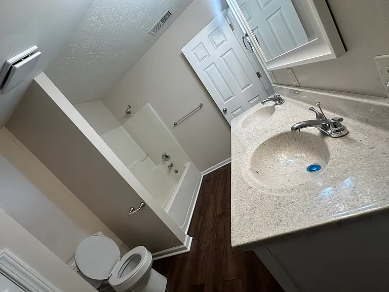 521 Charleston Ave #521 — Photo 9