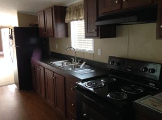 400 Governor Ct, Reidsville, NC 27320