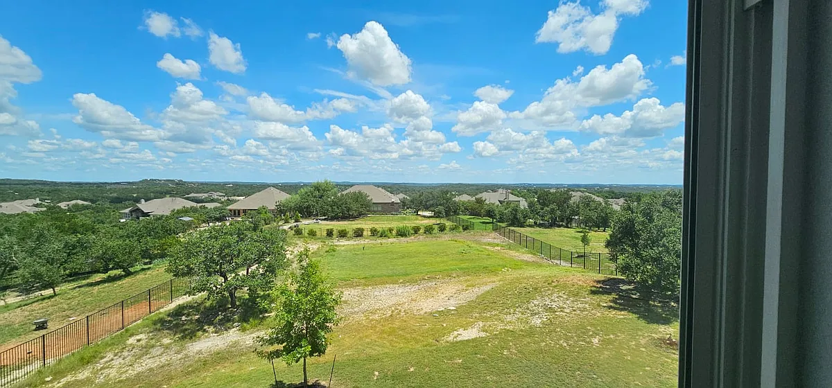 Building Photo - 472 Cortaro Dr