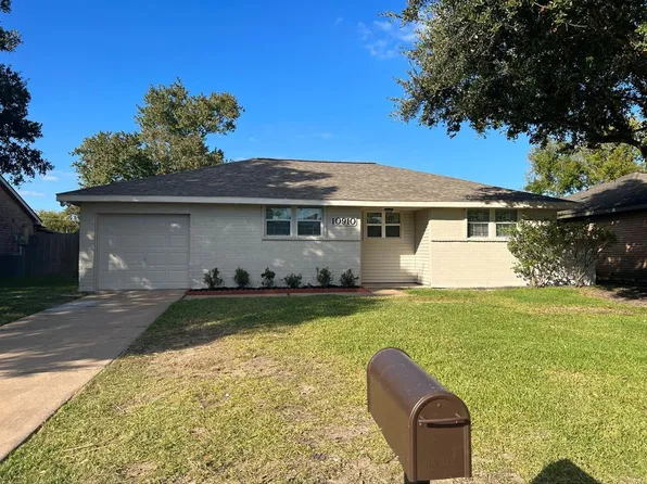 10910 Sela Ln, Houston, TX 77072