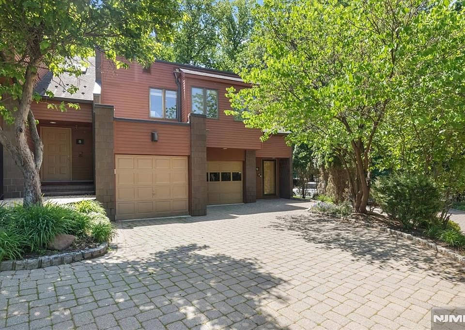 1st image of 10 Old Quarry Rd #6