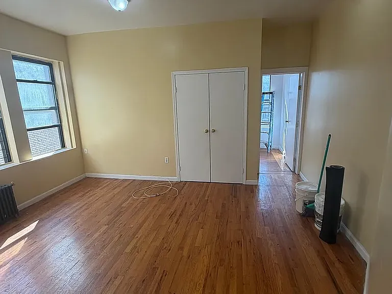 661 W 179th St #5D — Photo 3