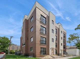 6755 N Hermitage Ave #2, Chicago, IL 60626