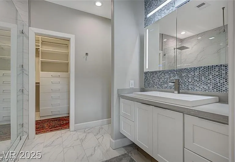 10509 India Hawthorn Ave — Photo 22