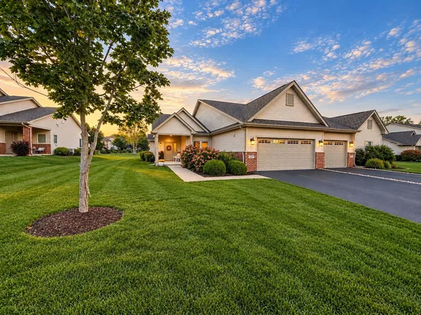 6247 Parks Edge Dr, Loves Park, IL 61111
