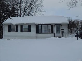 428 Skiff Dr, Syracuse, NY 13211