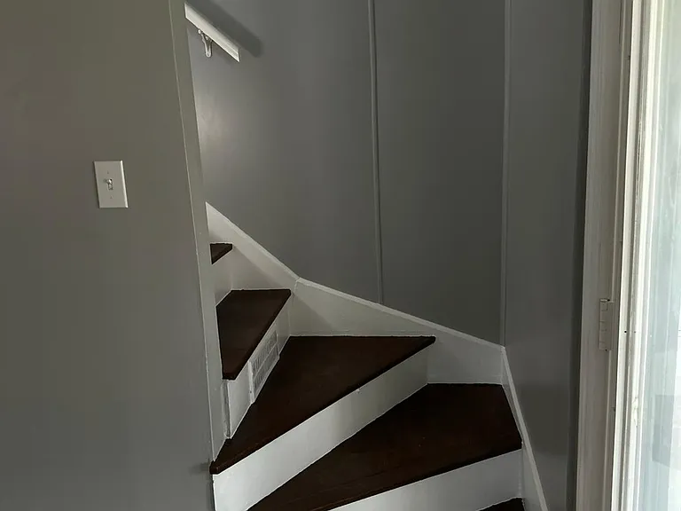 472 Lamson Ave — Photo 17
