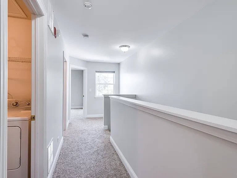806 Woodewind Dr — Photo 16