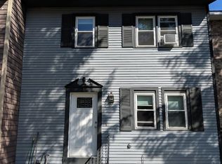 433 Bay Rd, Colchester, VT 05446