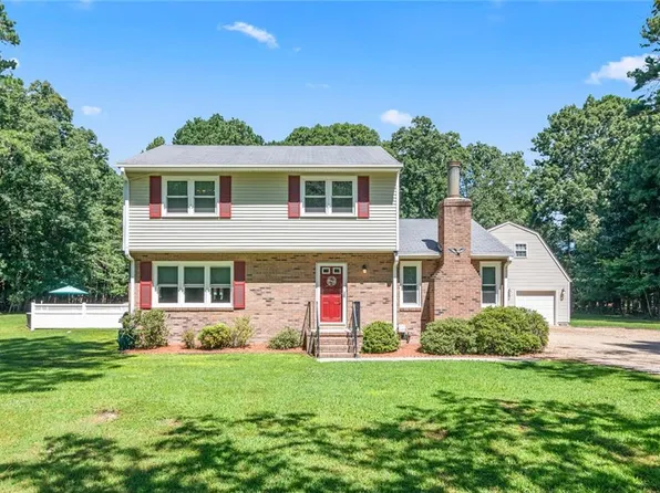 20551 Reynolds Dr, Carrollton, VA 23314
