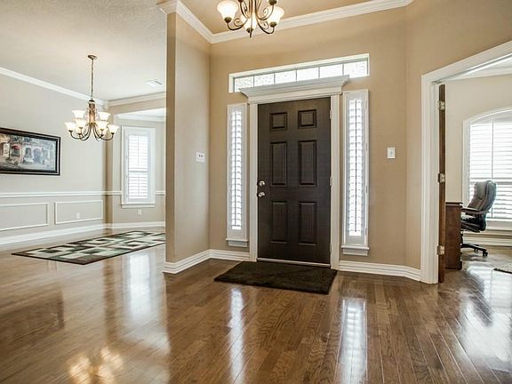 3rd image of 12066 Noelle Way