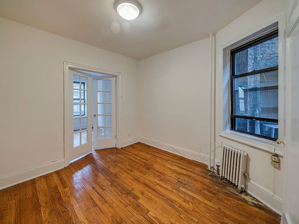 2nd image of 320 E 34th St APT 5D