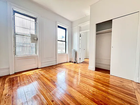 Rented by Pear NYC LLC | media 4