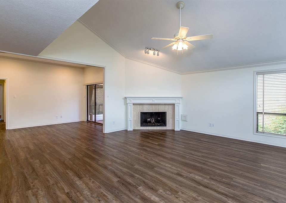 1st image of 1807 Plumbwood Way