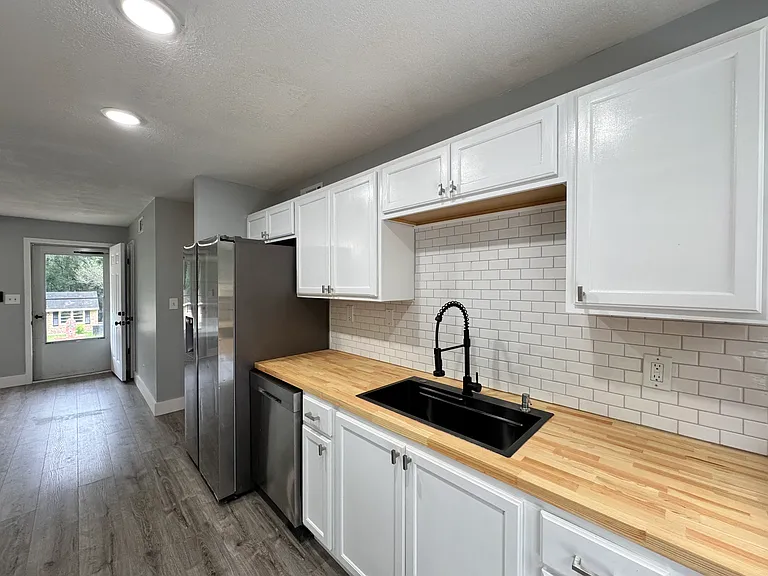 1524 Hagan Dr — Photo 8