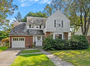 5 Tudor Rd, Albany, NY 12203