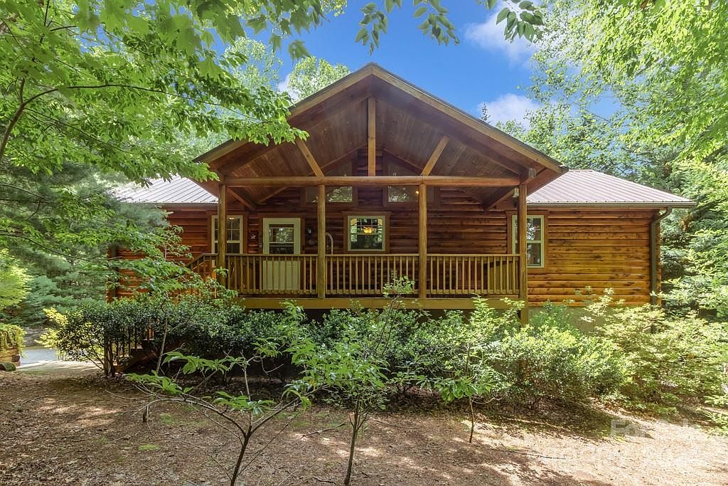 14 Tanglewood Ln, Saluda, NC 28773 | Zillow