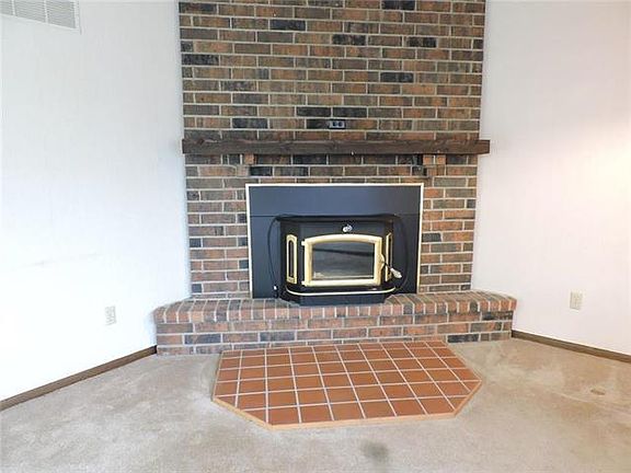 5th image of 1512 N River Blvd
