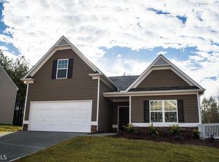 327 Fern Ct #17, Hoschton, GA