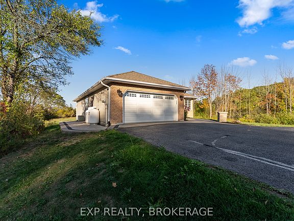 3rd image of 53 Gumby Ln