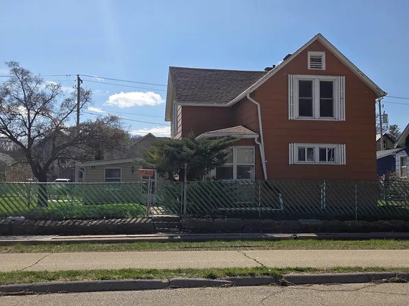 2533 Elm St, Dubuque, IA 52001