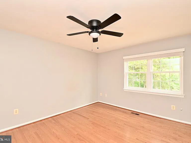 10048 Wood Sorrels Ln — Photo 24