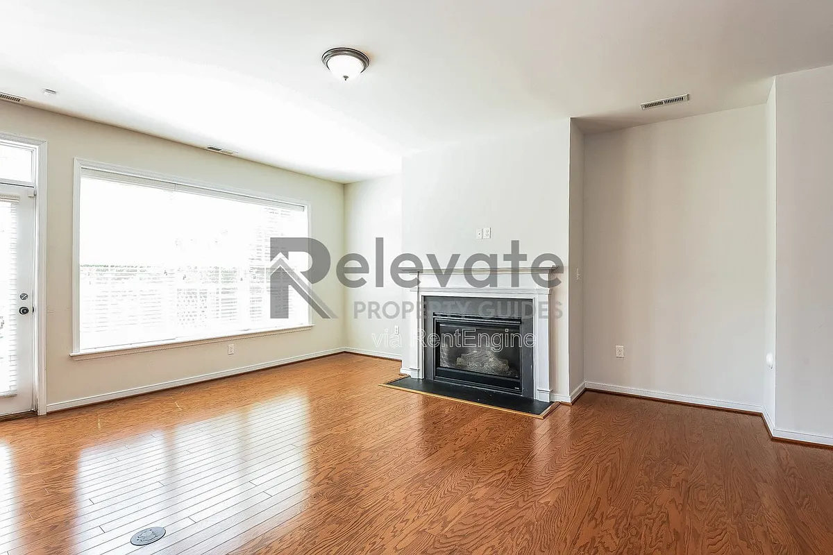 Building Photo - 2903 Triple Notch Ct