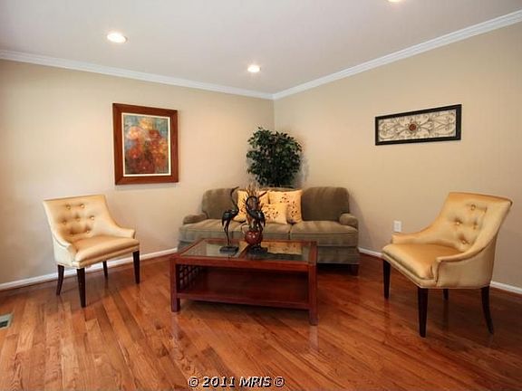 4th image of 5917 Oakland Park Dr