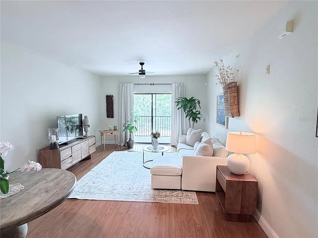 1 bed, 1.0 bath, 830 sqft, $1,695 — Photo 4