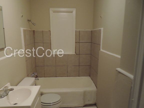 2nd image of 128 Eastview Dr