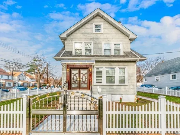 200-03 109th Ave Floor 2, Saint Albans, NY 11412
