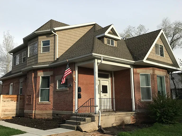 1300 E Atkin Ave #UPSTAIRS — Photo 1