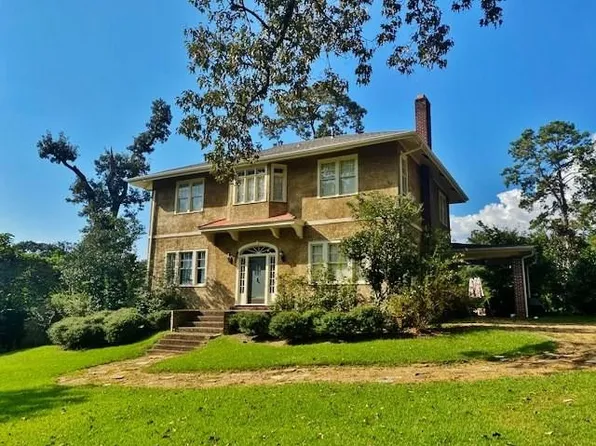 901 Hickory Ave, McComb, MS 39648