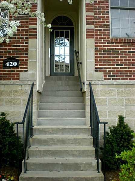 1st image of 420 E Ohio St APT A