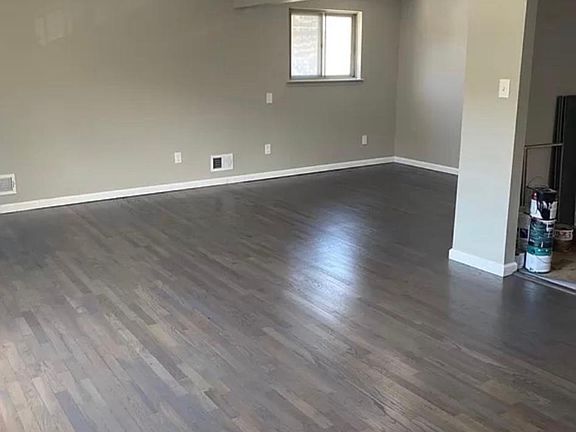 5th image of 152 Holly Ave #1