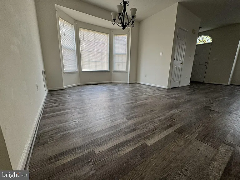 336 Baish Dr SE — Photo 37