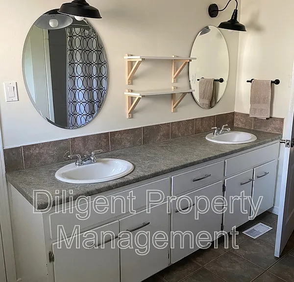 1326 Hopewell Ave #PROPERTY — Photo 22