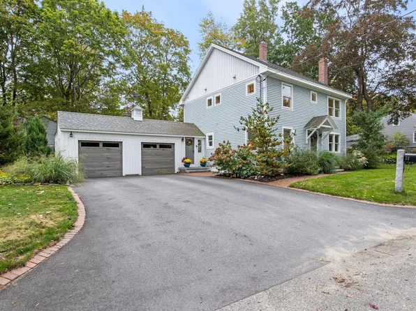 28 Stone Drive, Cape Elizabeth, ME 04107