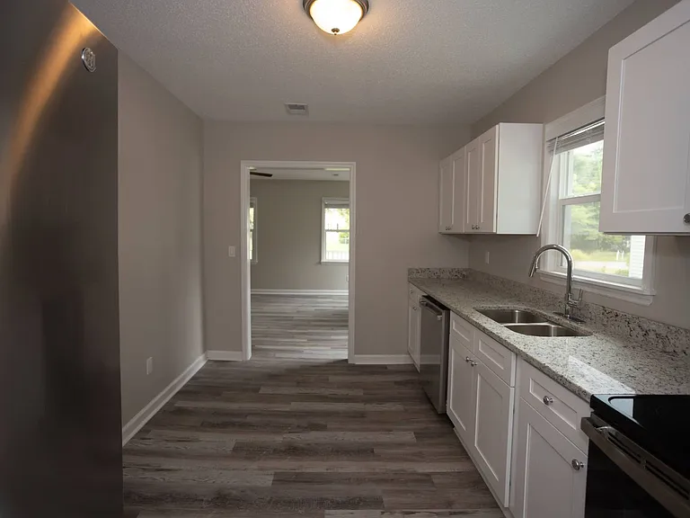 117 Carolina Ave — Photo 22