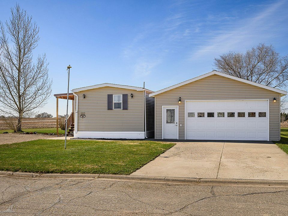 1st image of 1303 Custer Dr