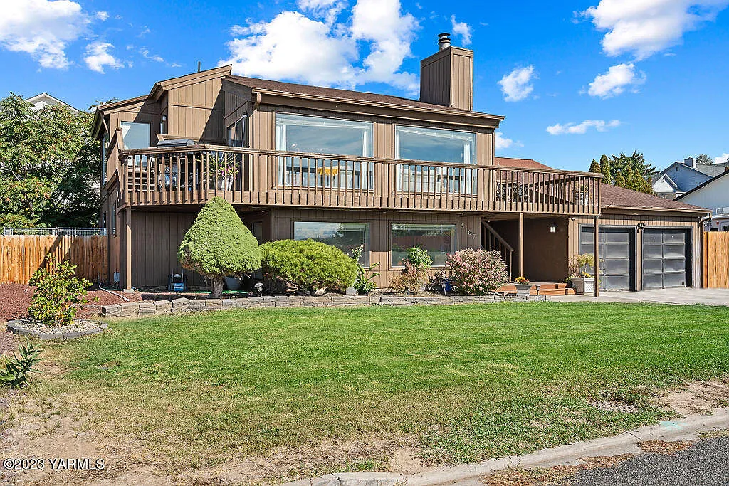 5107 N Sky Vista Ave photo 1