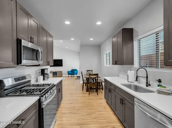 2954 S Perdiz Ln, Flagstaff, AZ 86001