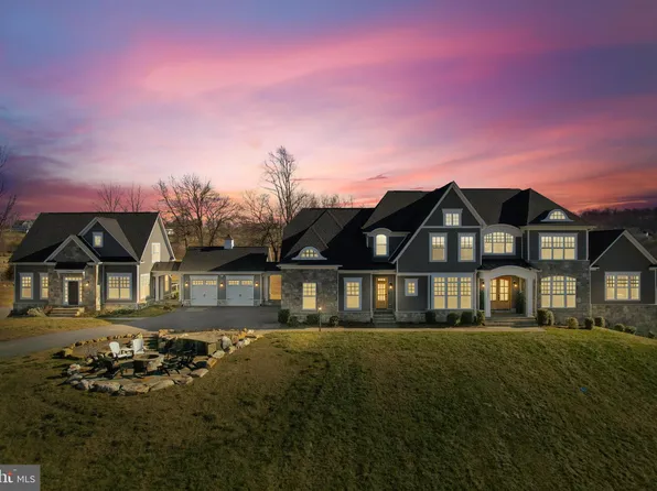 15958 Clarkes Gap Rd, Waterford, VA 20197