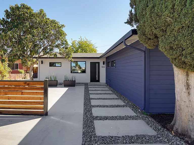 1502 Coolidge St — Photo 1
