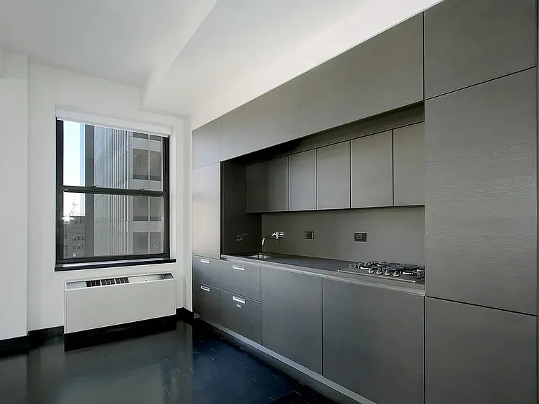 20 Pine St #3202 — Photo 3